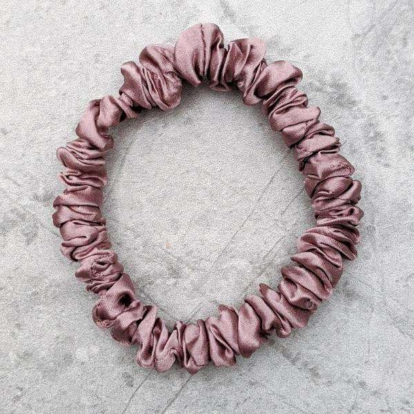 THE SILKKI SLIM SILK SCRUNCHIE