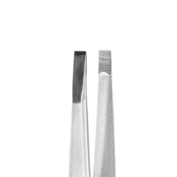 THE PROFESSIONAL WIDE STRAIGHT TWEEZERS