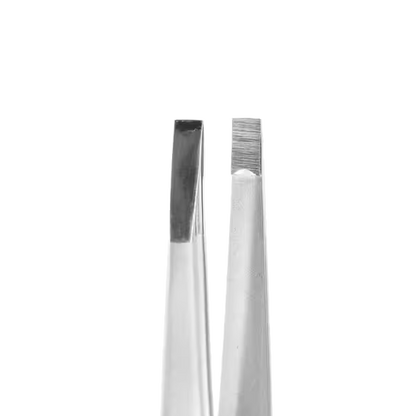 THE PROFESSIONAL WIDE STRAIGHT TWEEZERS