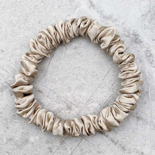 THE SILKKI SLIM SILK SCRUNCHIE