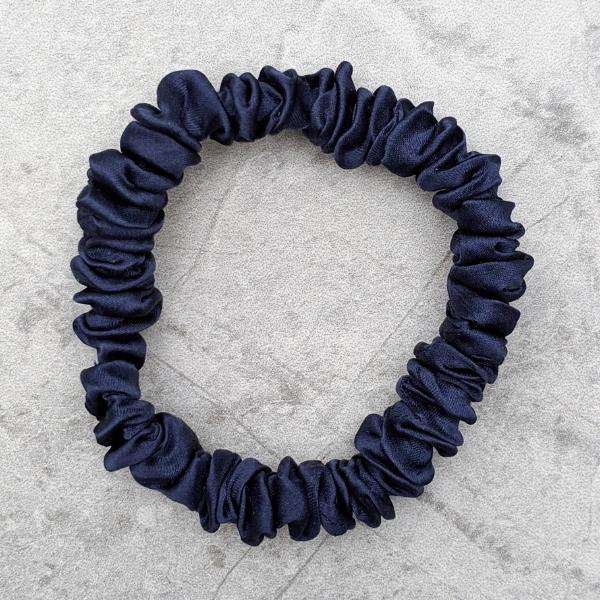 THE SILKKI SLIM SILK SCRUNCHIE