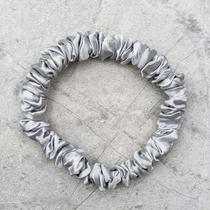 THE SILKKI SLIM SILK SCRUNCHIE