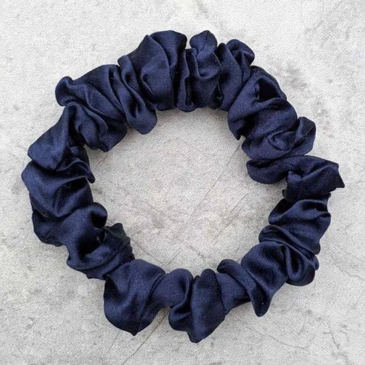 THE SILKKI SILK SCRUNCHIE